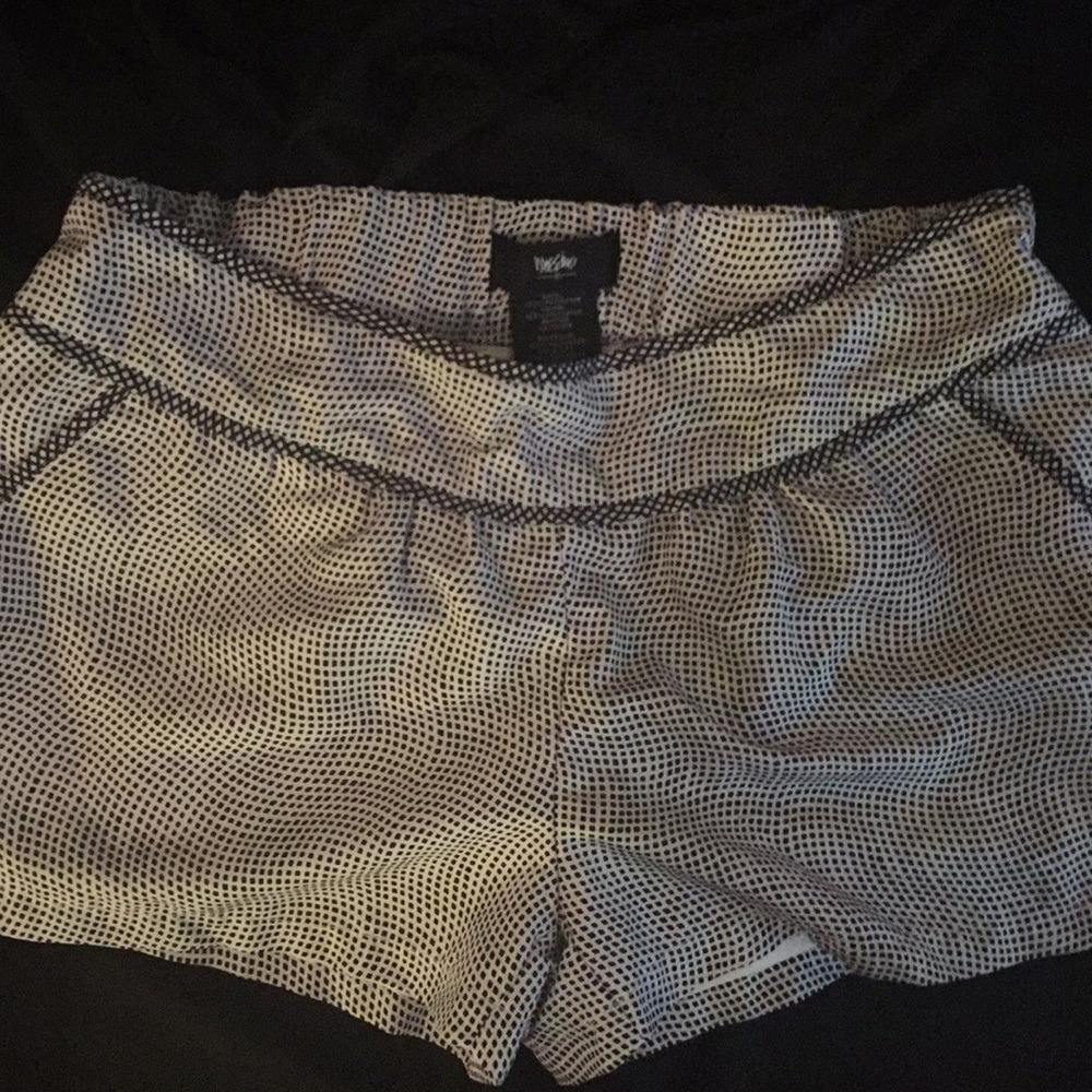 Shorts w/ design